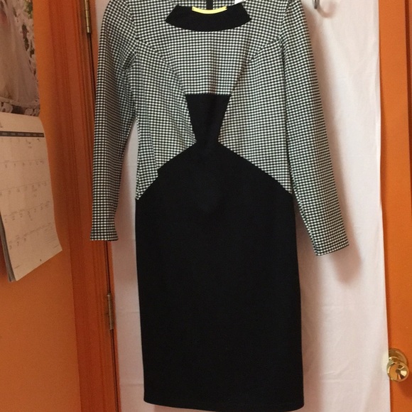 Venus Gingham Dress - Picture 1 of 3